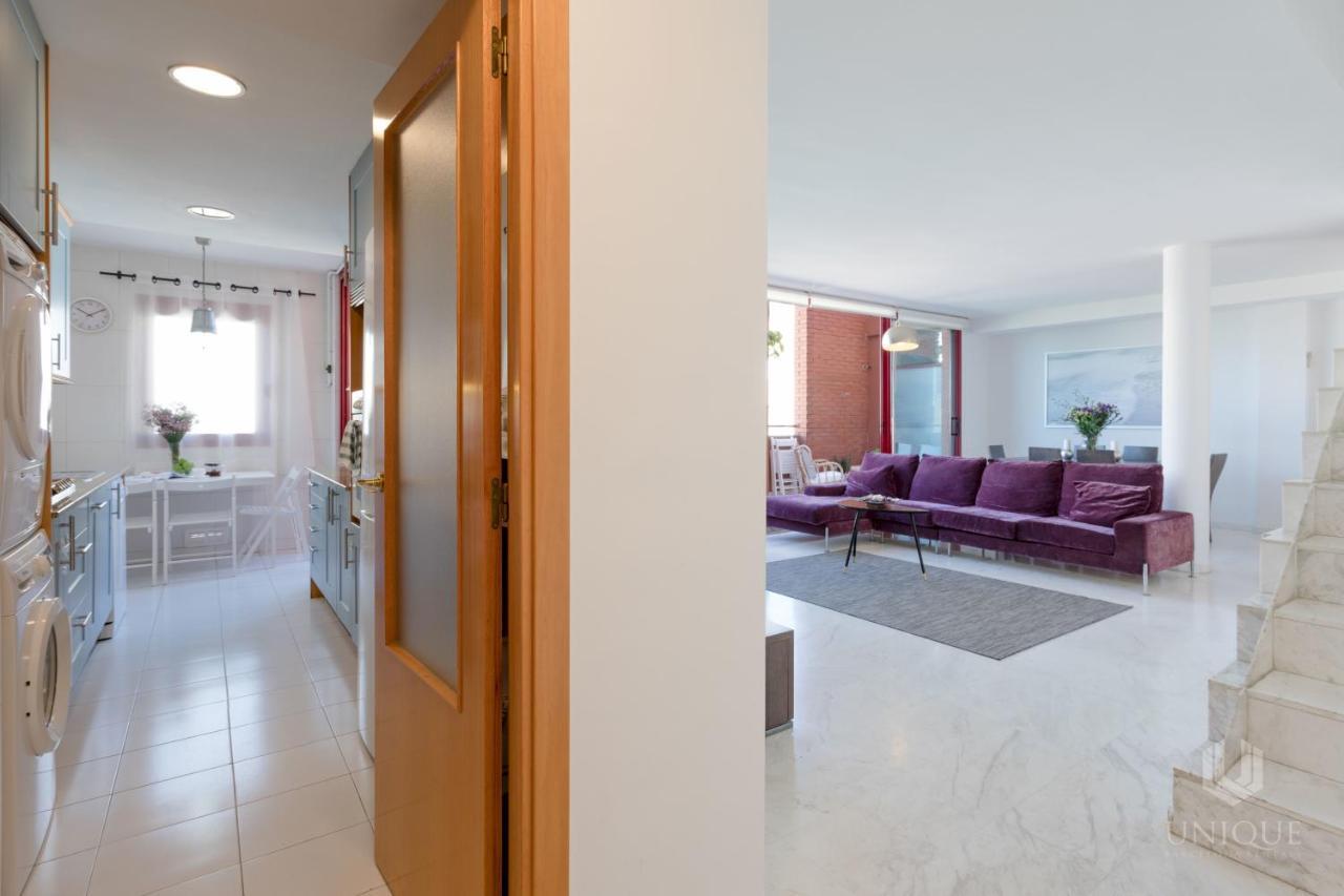 Unique - Stylish Seafront Duplex *