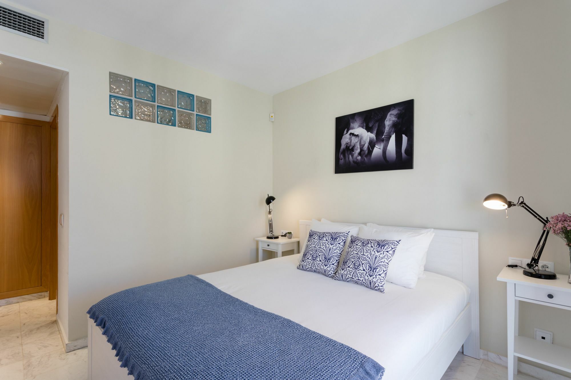 Unique - Stylish Seafront Duplex * Barcelona
