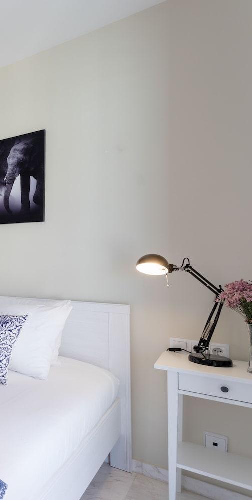 Unique - Stylish Seafront Duplex
